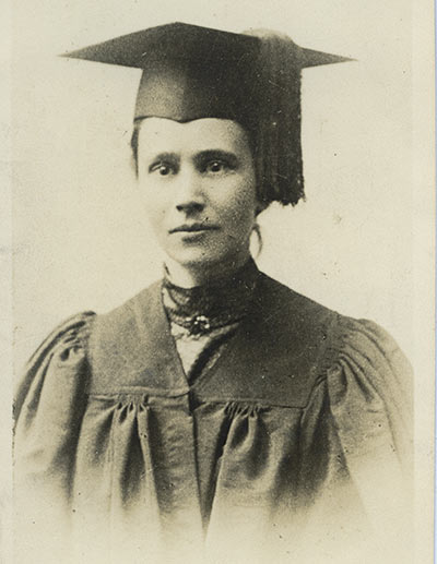 Sarah Campbell Allan graduation photograph